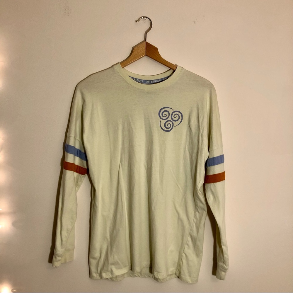 BoxLunch ATLA Air Nomad long sleeve tee men’s Medium